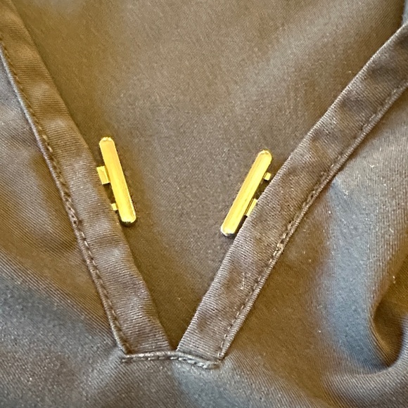 Koi Sapphire Black Scrub Top - Picture 9 of 10